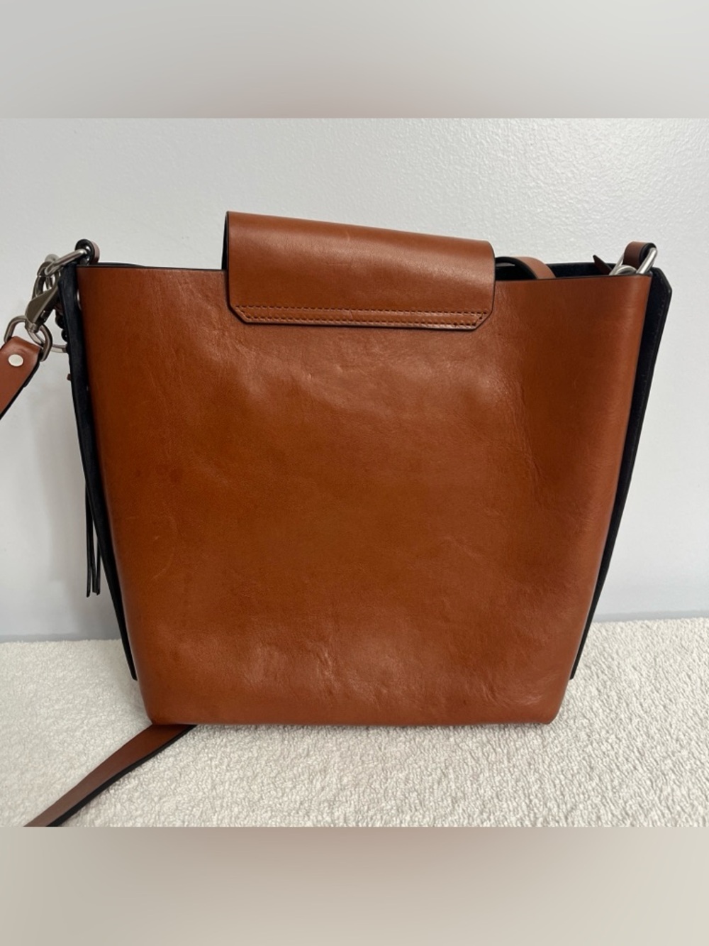 Rag & Bone Atlas Bucket Tan Leather Bag - Picture 4 of 16